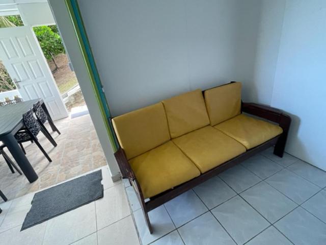 Residence Chez Marraine Maison Bertili Ле Госие Екстериор снимка