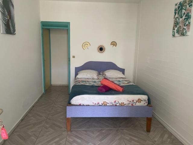 Residence Chez Marraine Maison Bertili Ле Госие Екстериор снимка