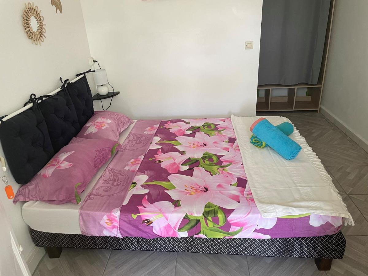 Residence Chez Marraine Maison Bertili Ле Госие Екстериор снимка